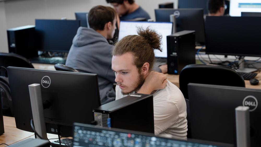 penn-college-adds-two-ai-minors-to-academic-offerings-|-penn-state-university