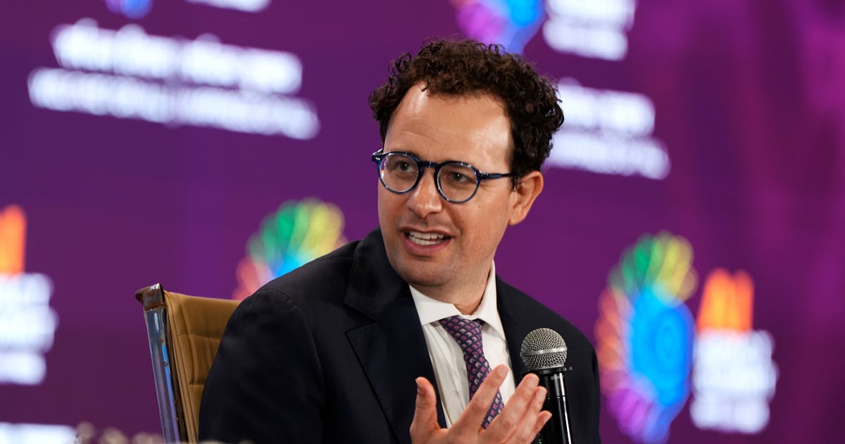 does-generative-ai-“work”?-that’s-a-misleading-question.