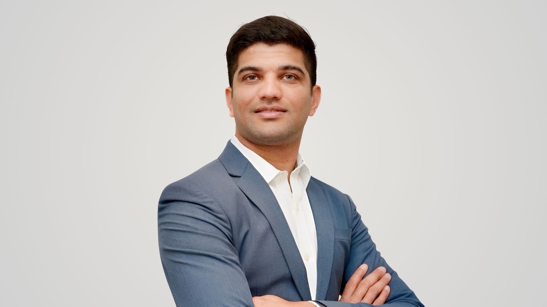 deepu-komati-releases-book-on-practical-ai-in-banking