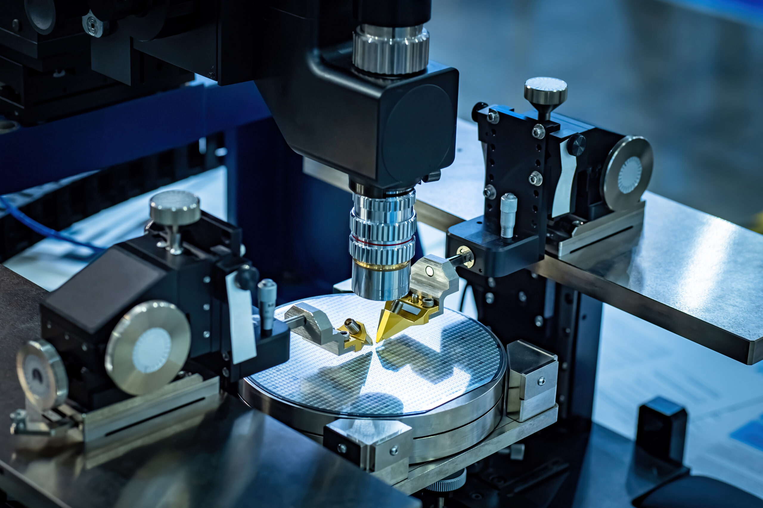 the-smart-advantage:-how-artificial-intelligence-is-transforming-inspection-and-metrology-in-semiconductor-manufacturing