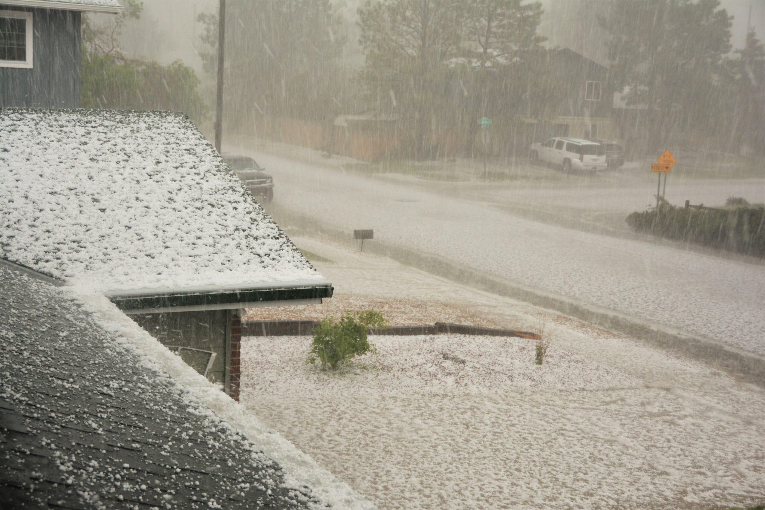 flash-weather-ai-launches-hail-prediction-model-–-carrier-management