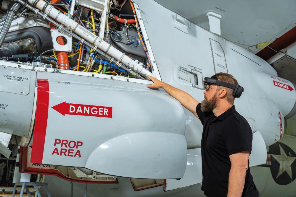 ar,-vr-and-ai-help-northrop-cut-e-2d-maintenance-time