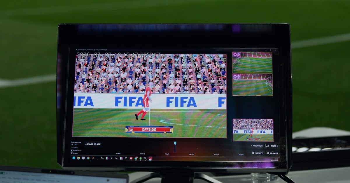 ai-referee-speeds-world-cup-offside-calls-with-sensors-and-3d-avatars